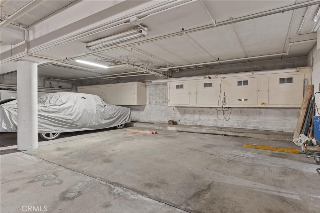 2270 Stanley Avenue 3B