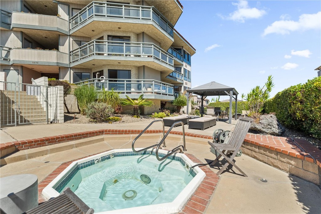 2270 Stanley Avenue 3B