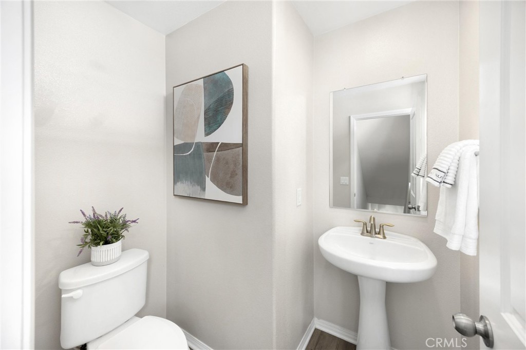 8252 Orangethorpe Avenue