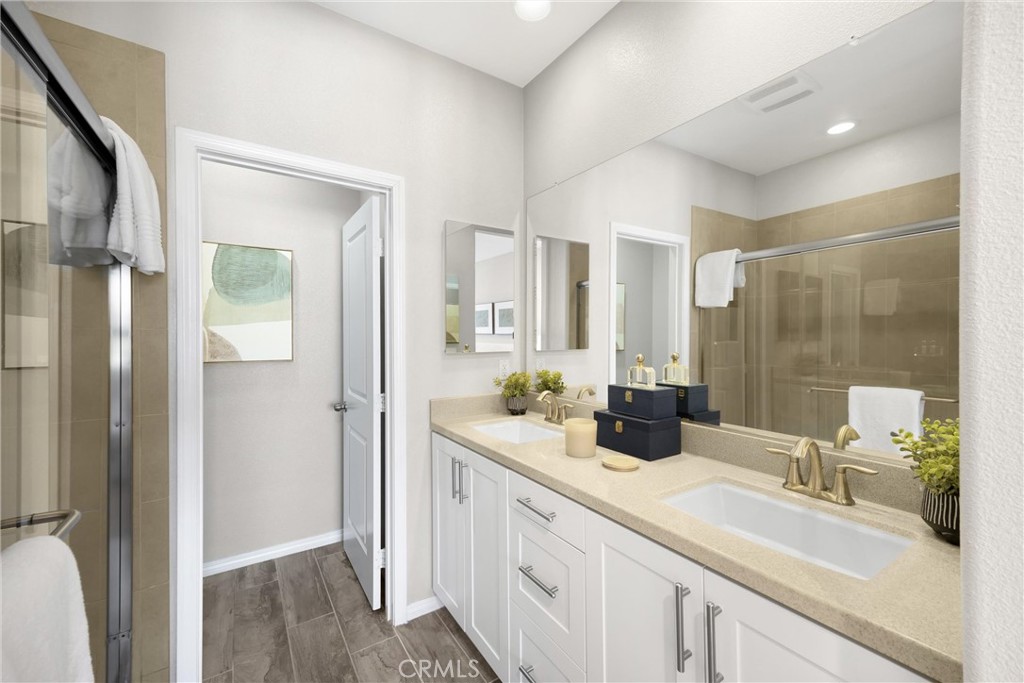 8252 Orangethorpe Avenue