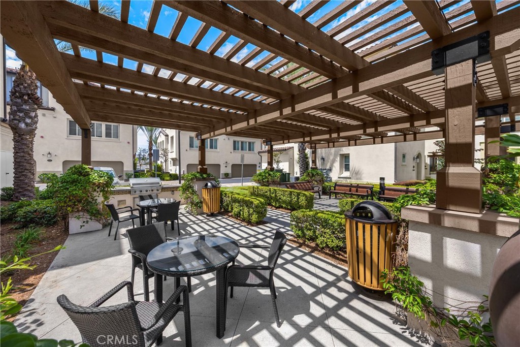 8252 Orangethorpe Avenue