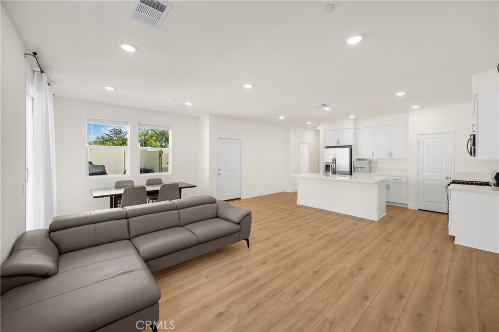 300 Vista Drive 94