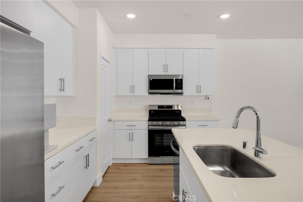 300 Vista Drive 94