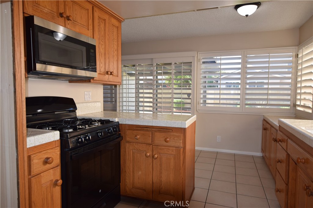 2229 E Vermont Avenue