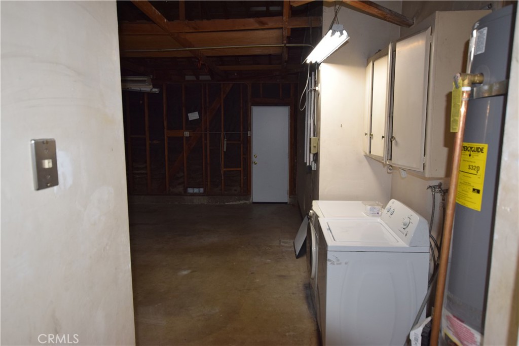 2229 E Vermont Avenue