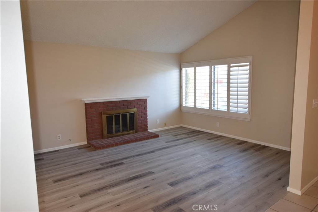 2229 E Vermont Avenue