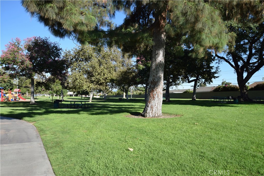 2229 E Vermont Avenue