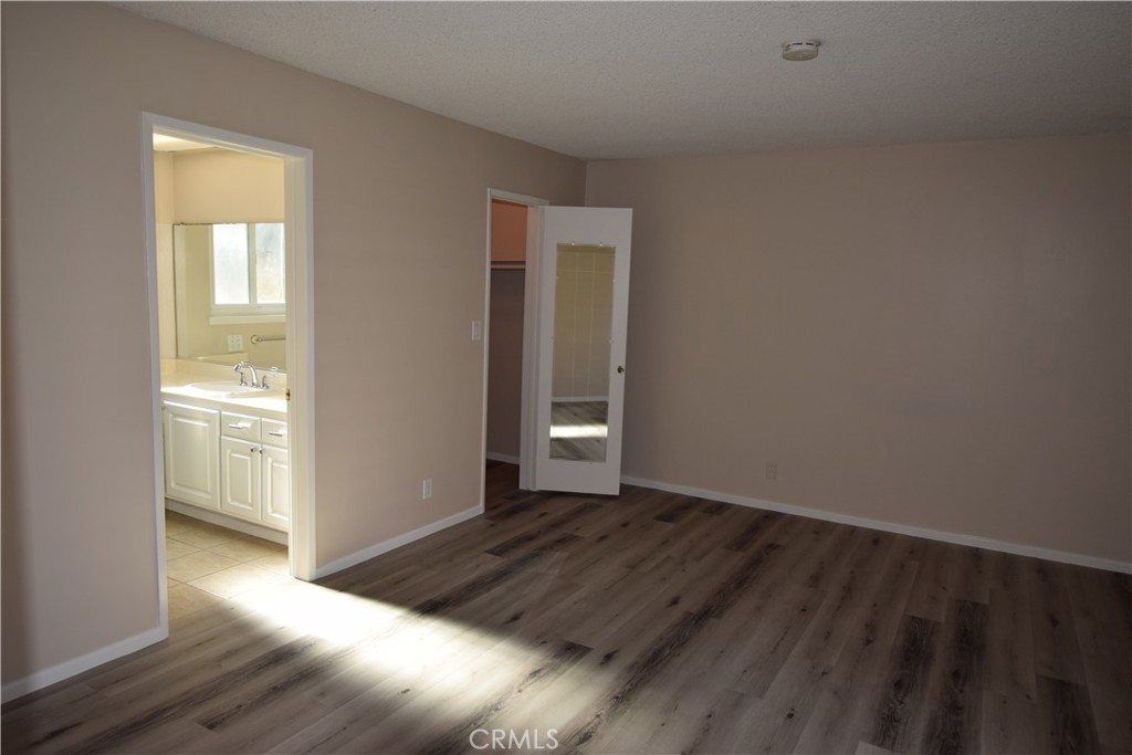 2229 E Vermont Avenue