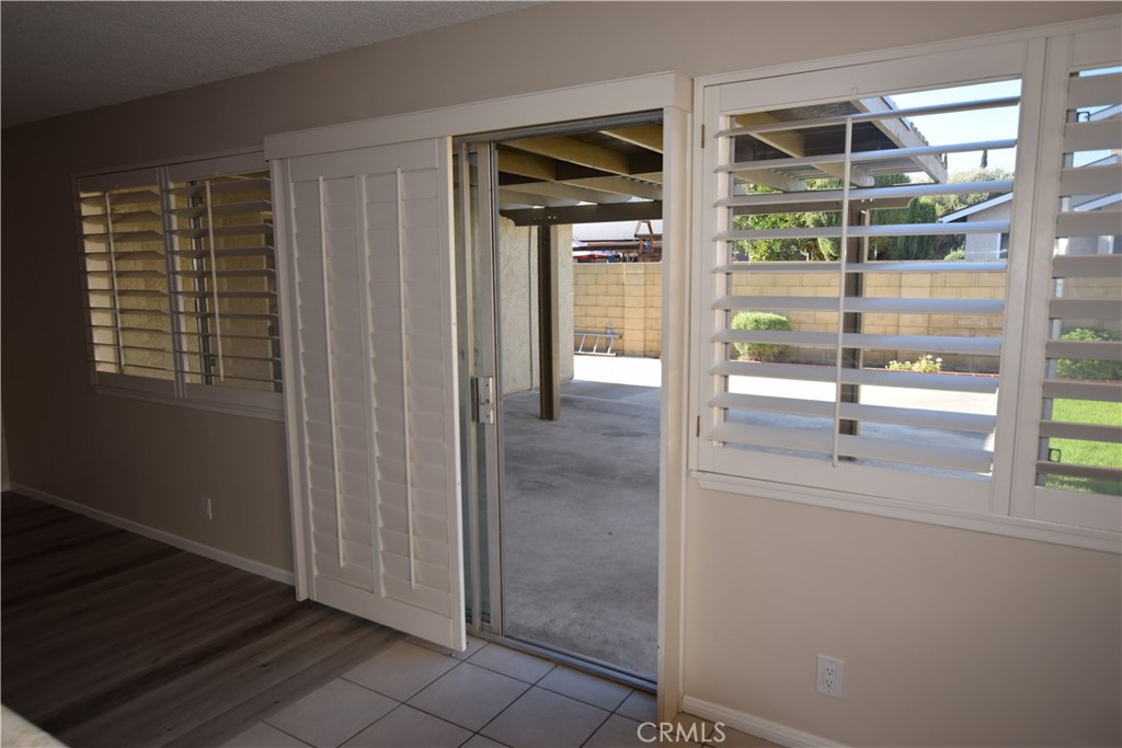 2229 E Vermont Avenue