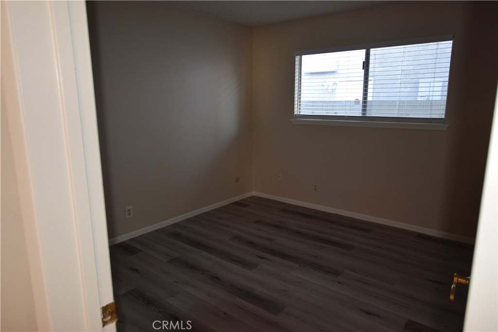 2229 E Vermont Avenue