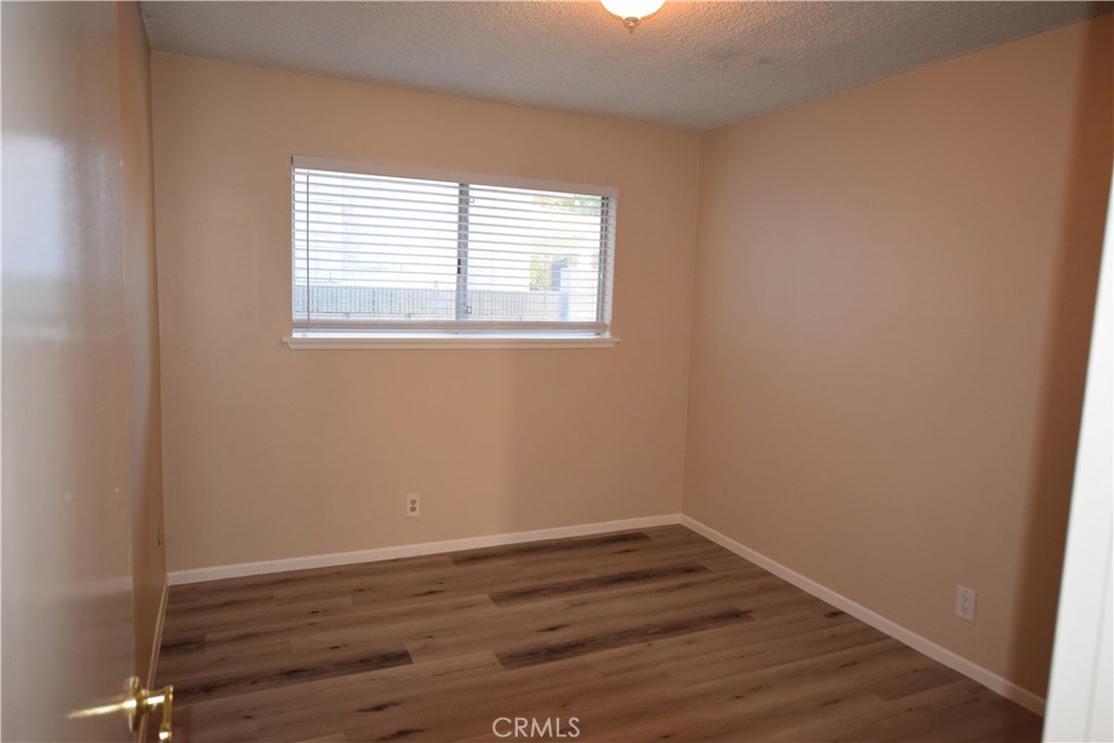 2229 E Vermont Avenue