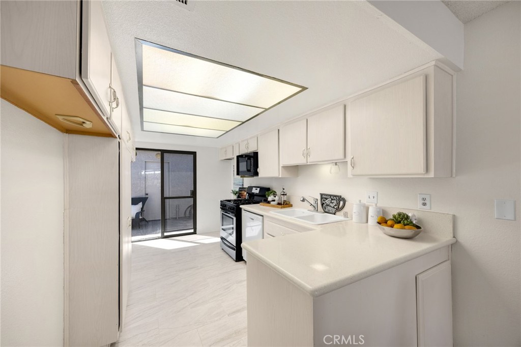 10417 Hayford St Street C