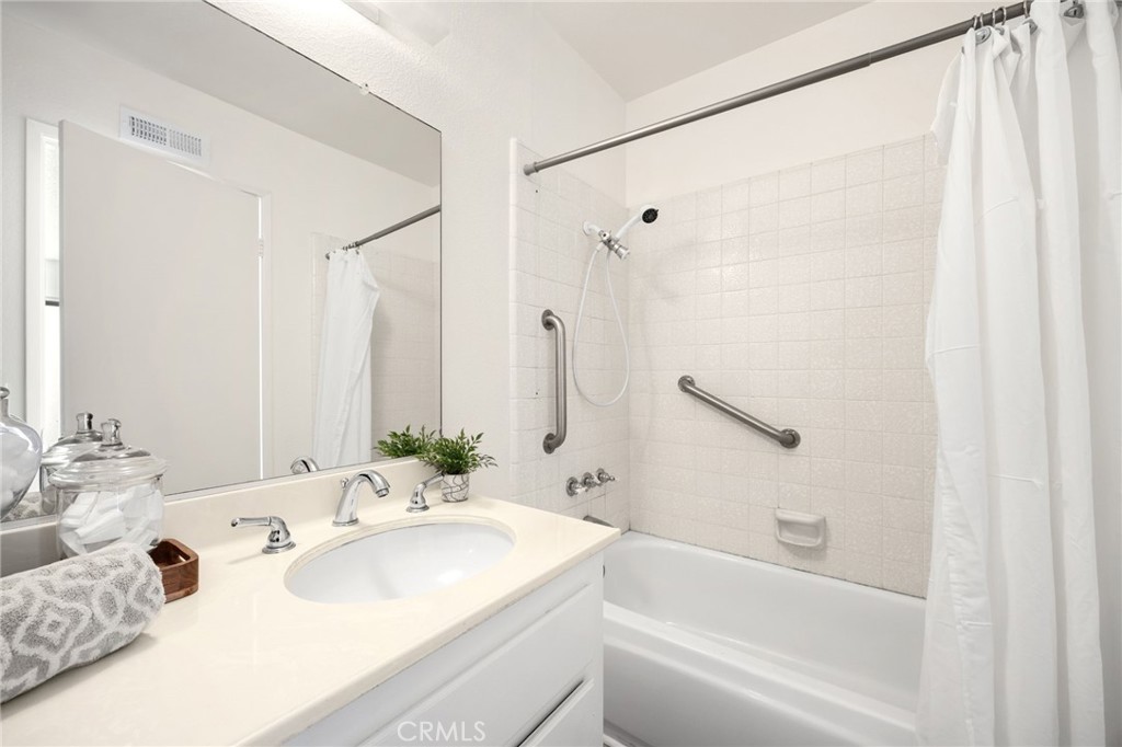 10417 Hayford St Street C