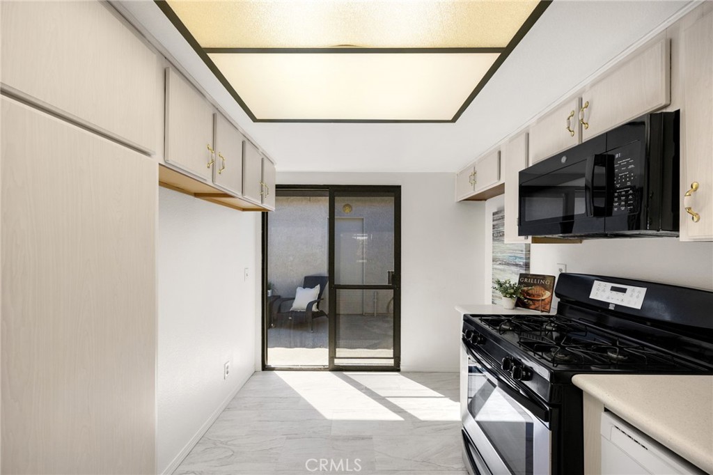 10417 Hayford St Street C