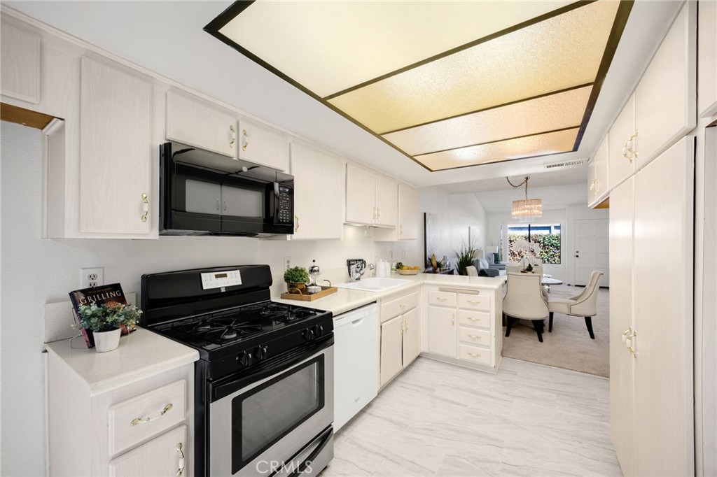 10417 Hayford St Street C