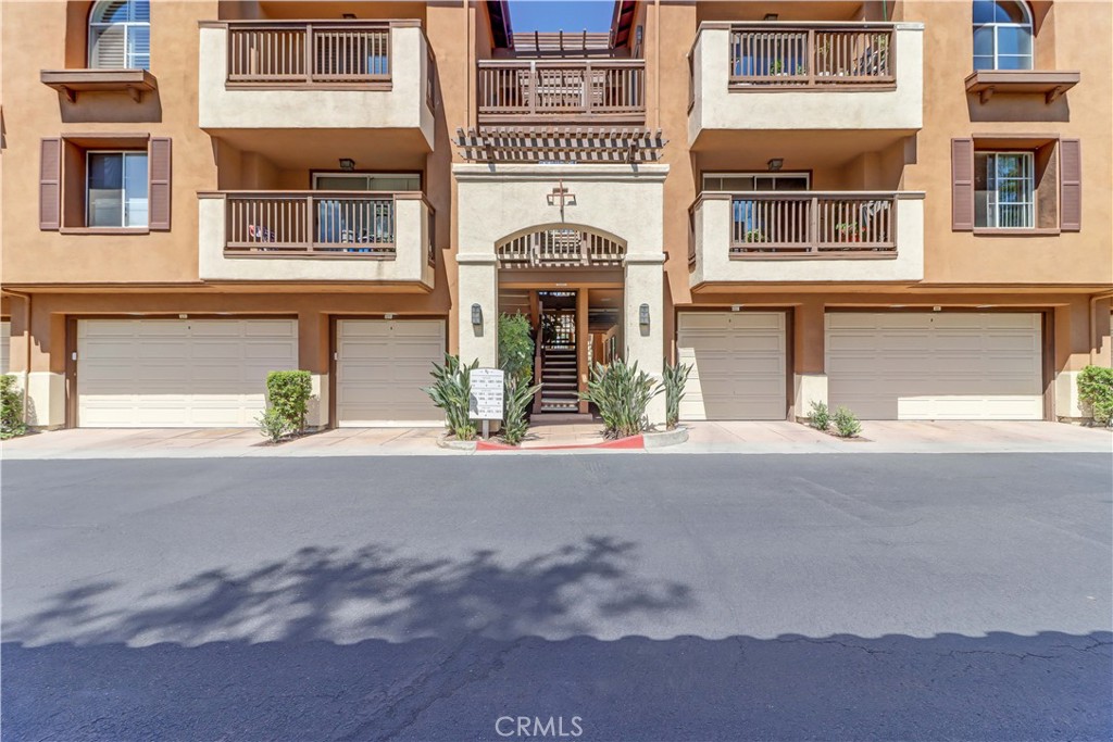 2960 Champion Way 1814