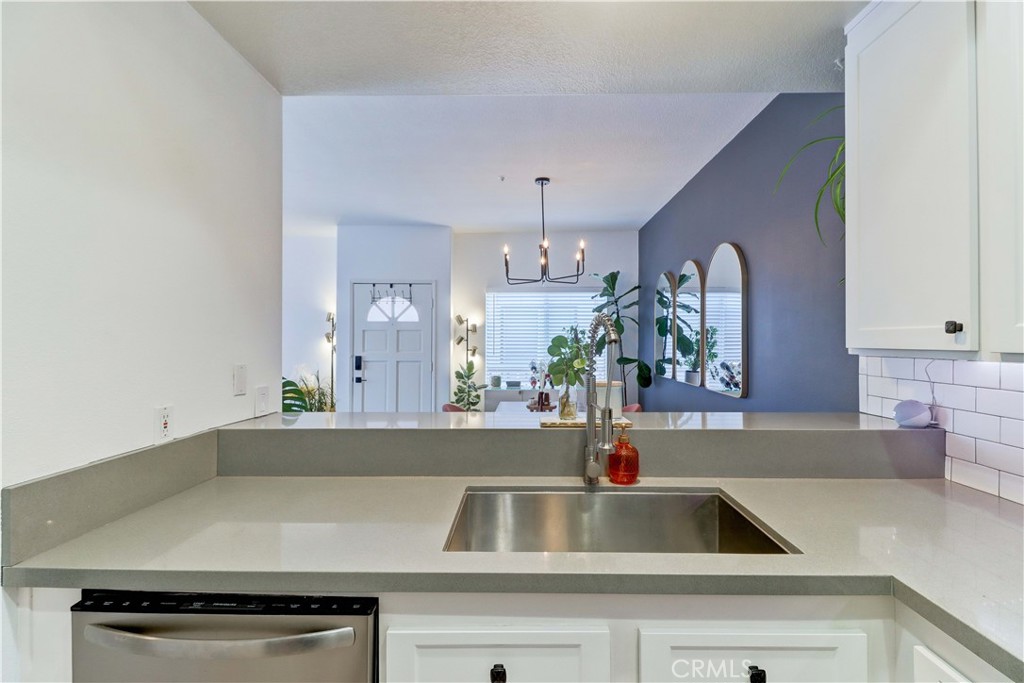 2960 Champion Way 1814