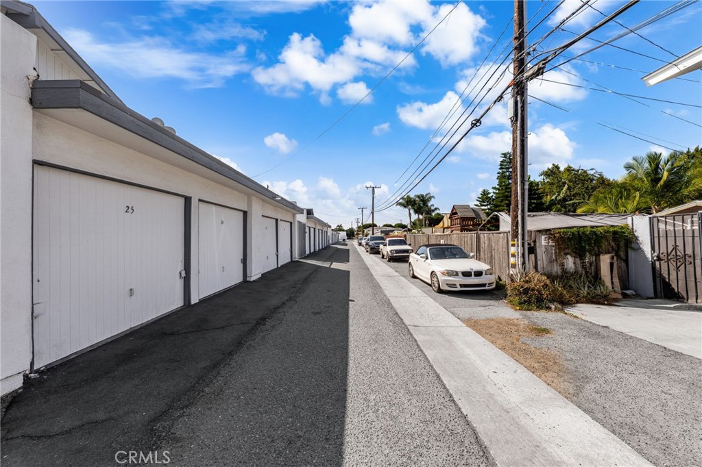 111 N Stanford Avenue