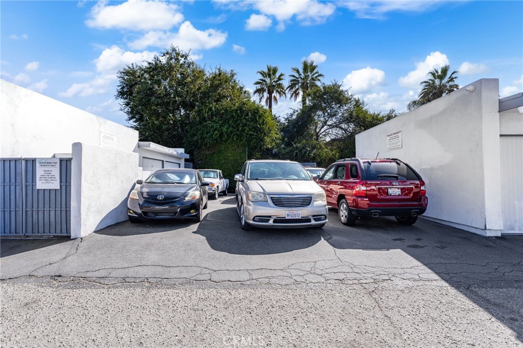 111 N Stanford Avenue