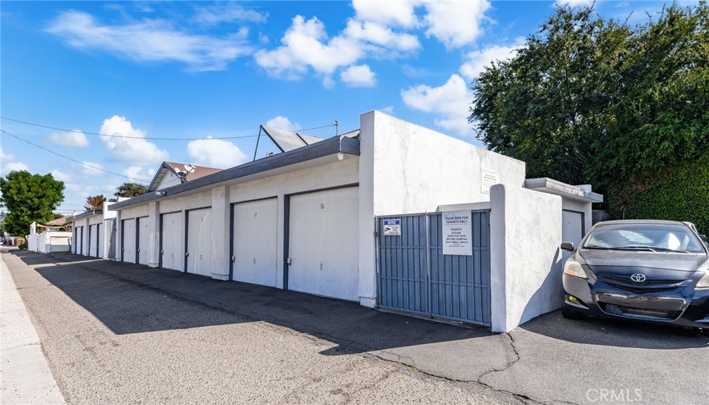 111 N Stanford Avenue