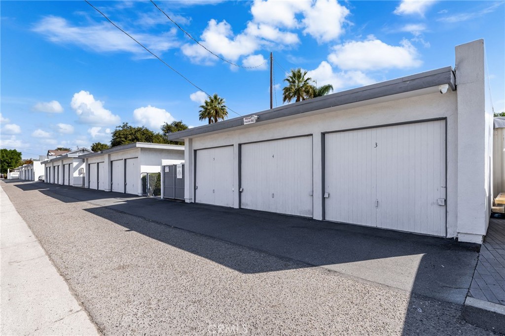 111 N Stanford Avenue