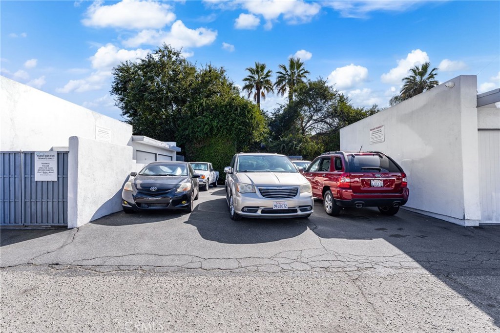 111 N Stanford Avenue