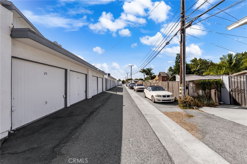 111 N Stanford Avenue