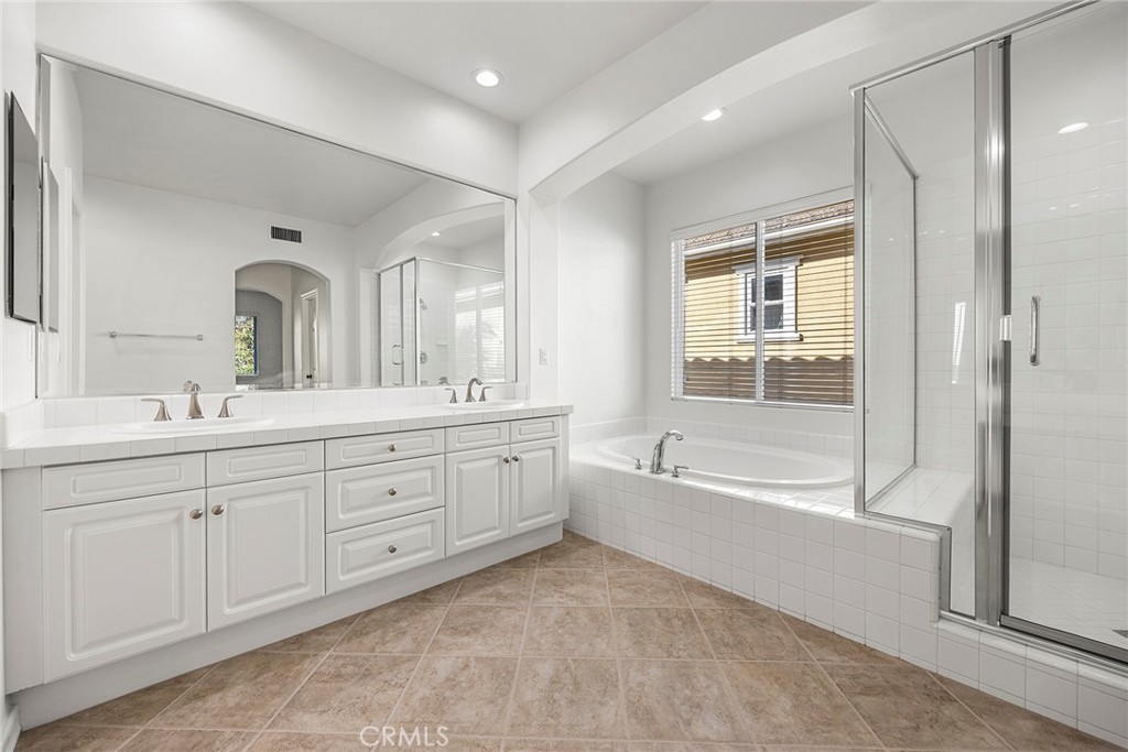 2556 Pearblossom Street