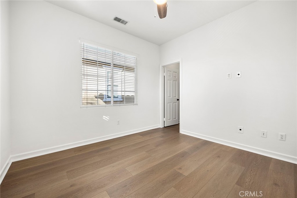 2556 Pearblossom Street