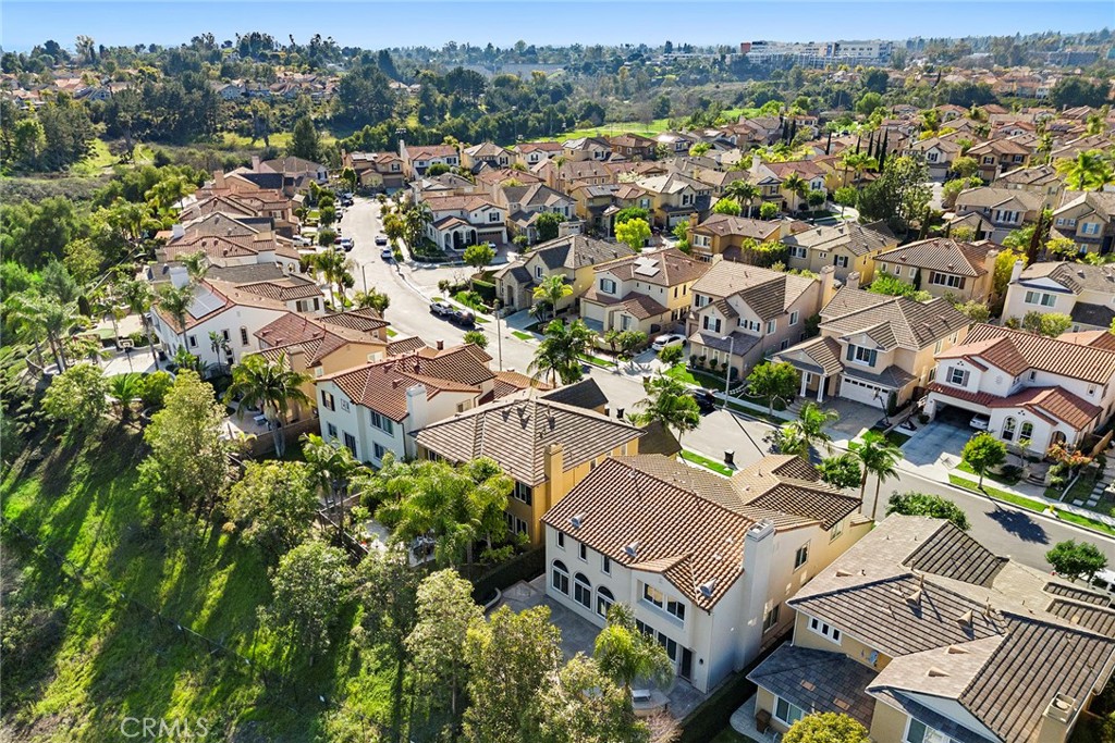 2556 Pearblossom Street