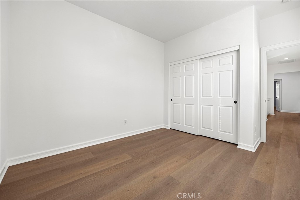 2556 Pearblossom Street