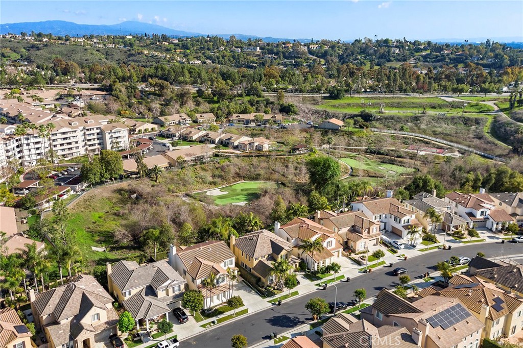 2556 Pearblossom Street