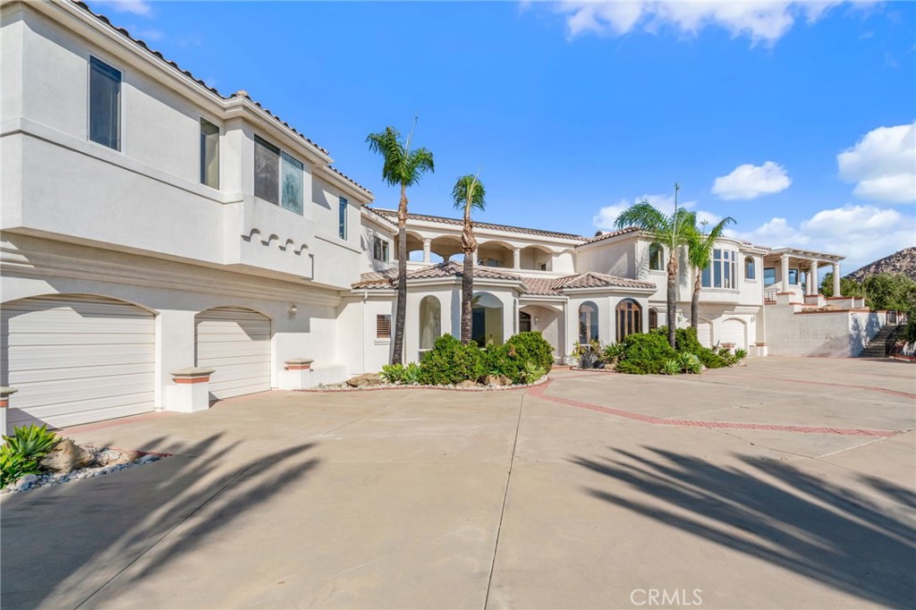 1798 Center Street