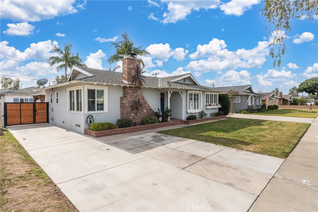 1550 W Palais Rd.