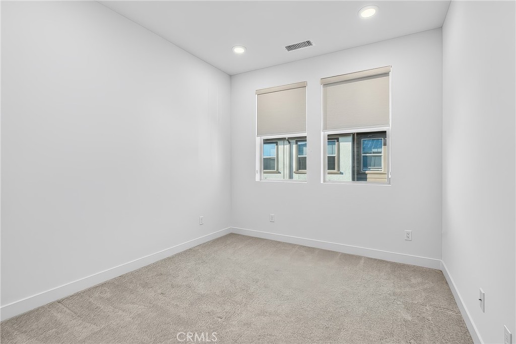 5006 Belmont