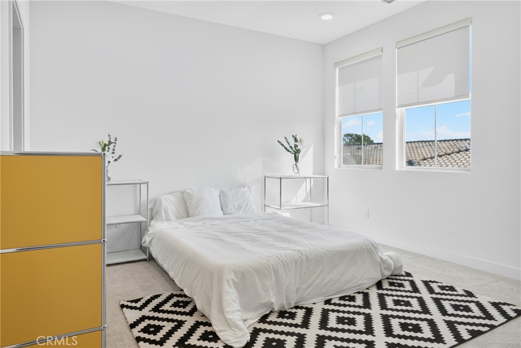 5006 Belmont
