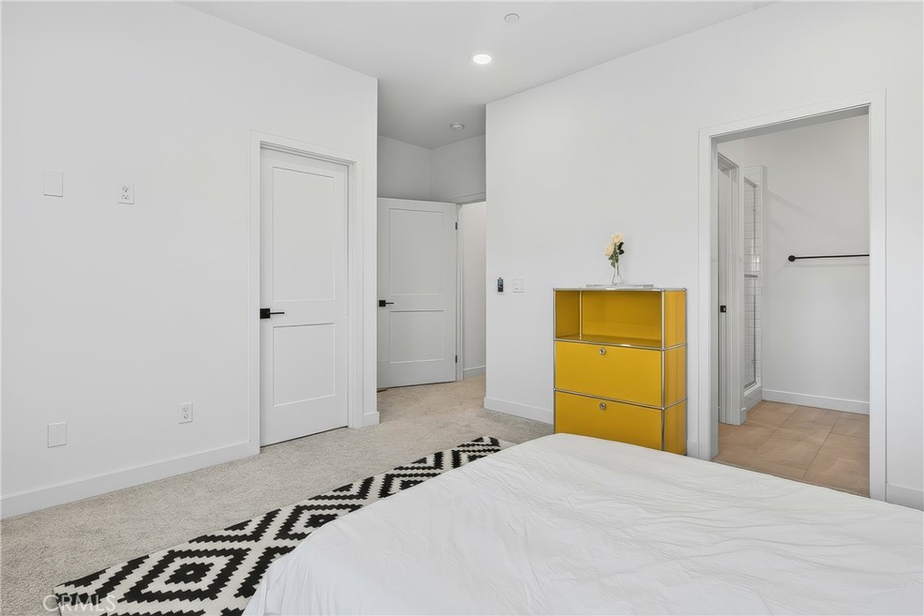 5006 Belmont