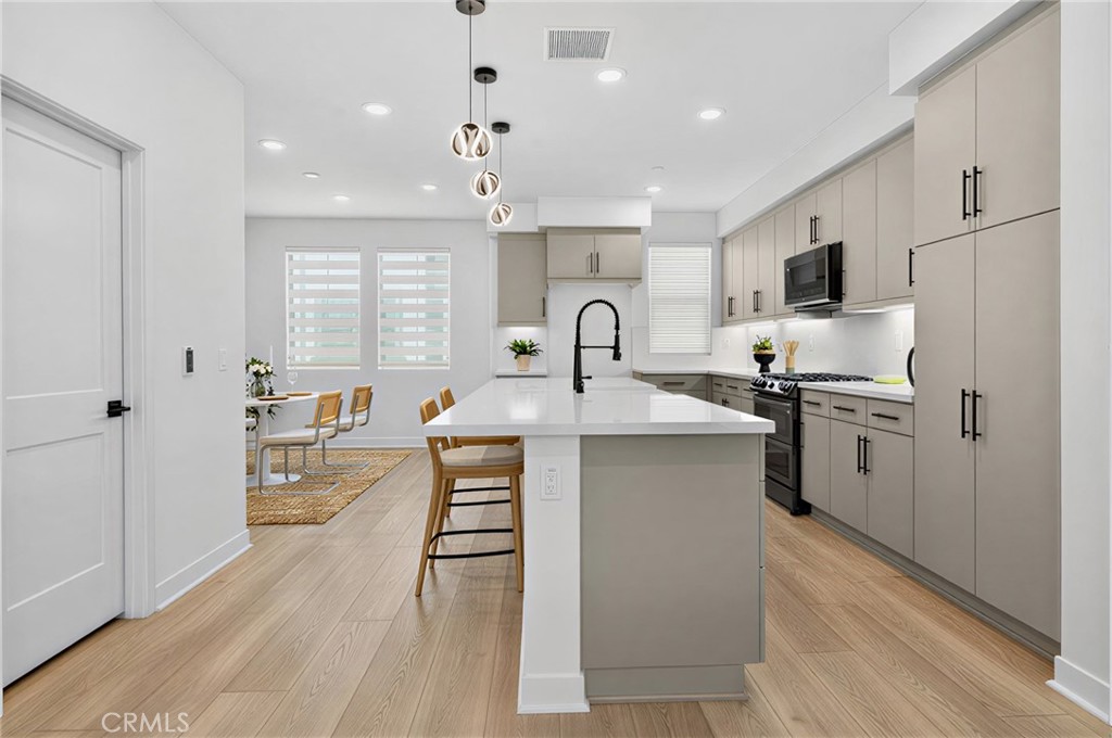 5006 Belmont