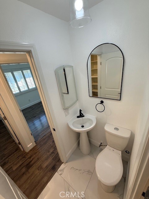 6831 6831 Foxborough Court