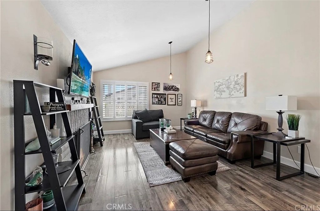 6831 6831 Foxborough Court