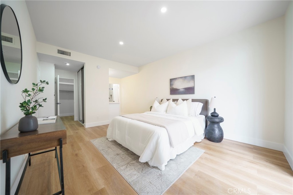 104 S Hayworth Avenue 204