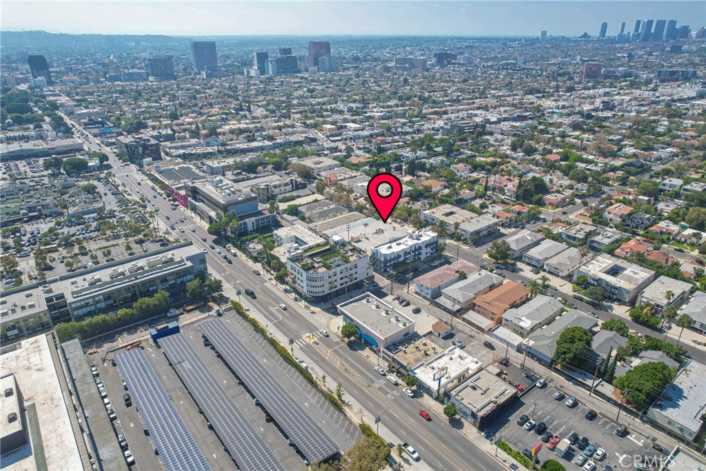 104 S Hayworth Avenue 204