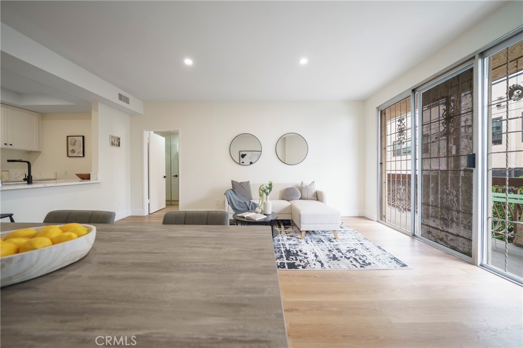 104 S Hayworth Avenue 204