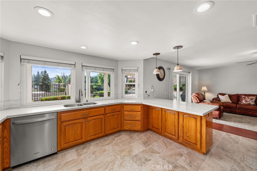 2137 Turquoise Circle