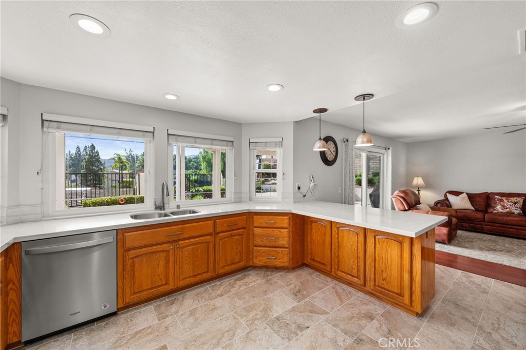 2137 Turquoise Circle