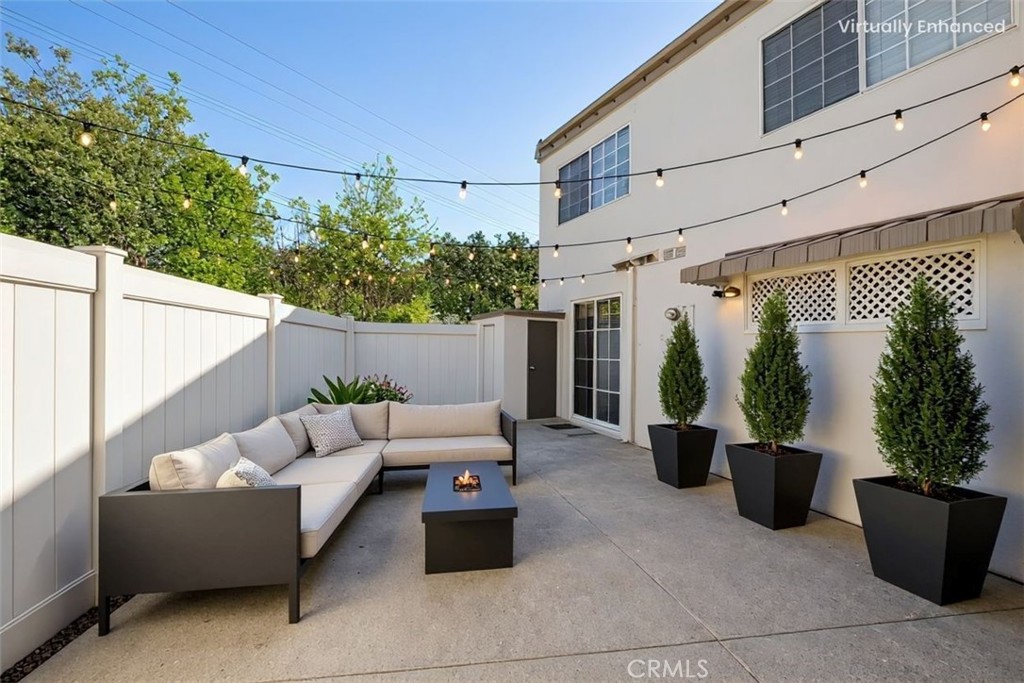 8249 Haseltine Green