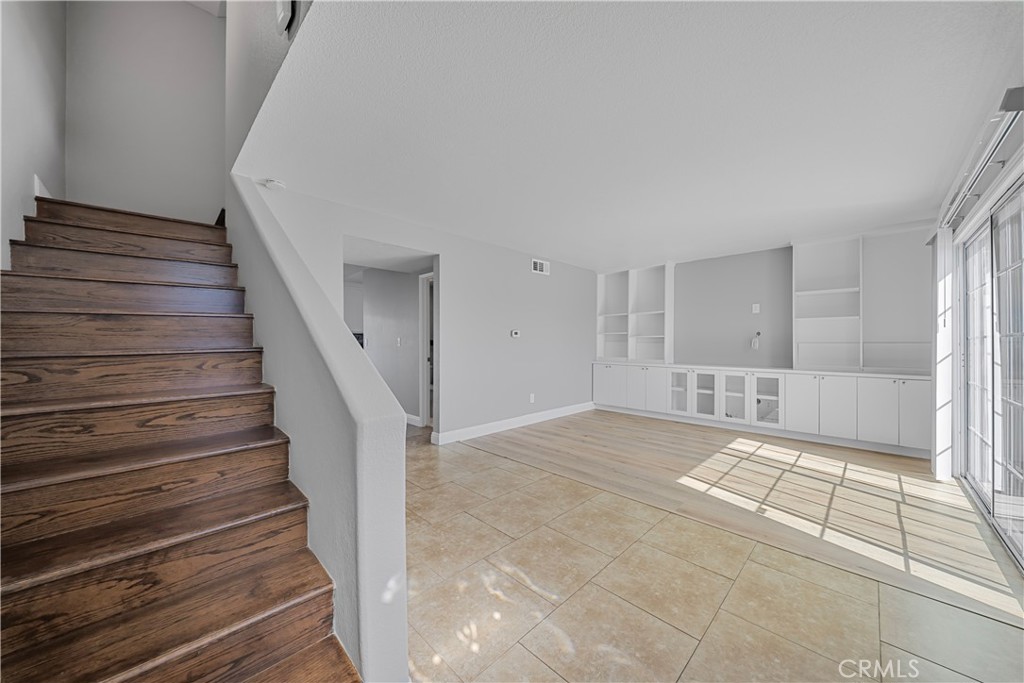 8249 Haseltine Green