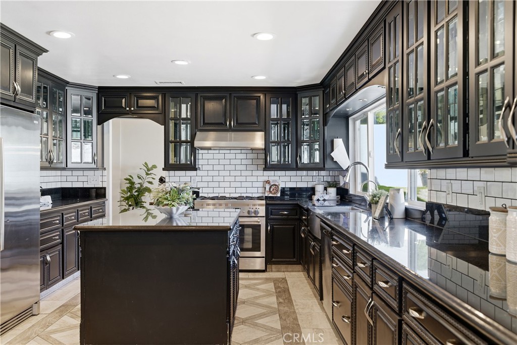 4900 Lincolnshire Avenue