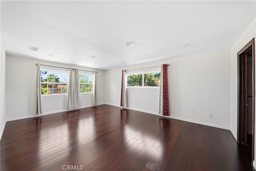 4900 Lincolnshire Avenue