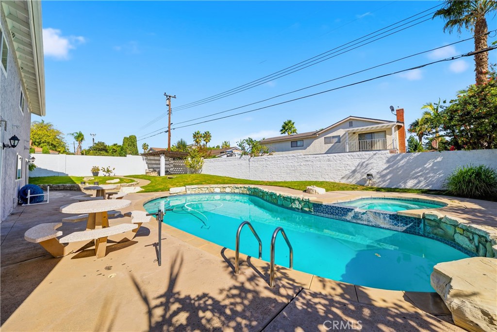 4900 Lincolnshire Avenue